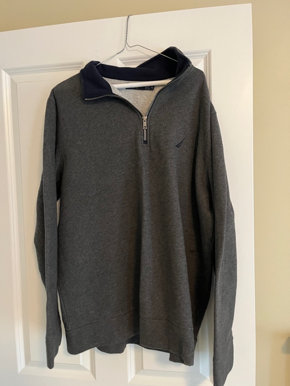 Nautica Men's Dark Gray Quarter-Zip Pullover with Navy Trim